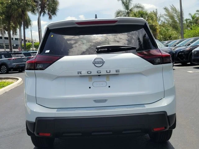 New 2026 Everest White Pearl TriCoat Nissan SV image 5