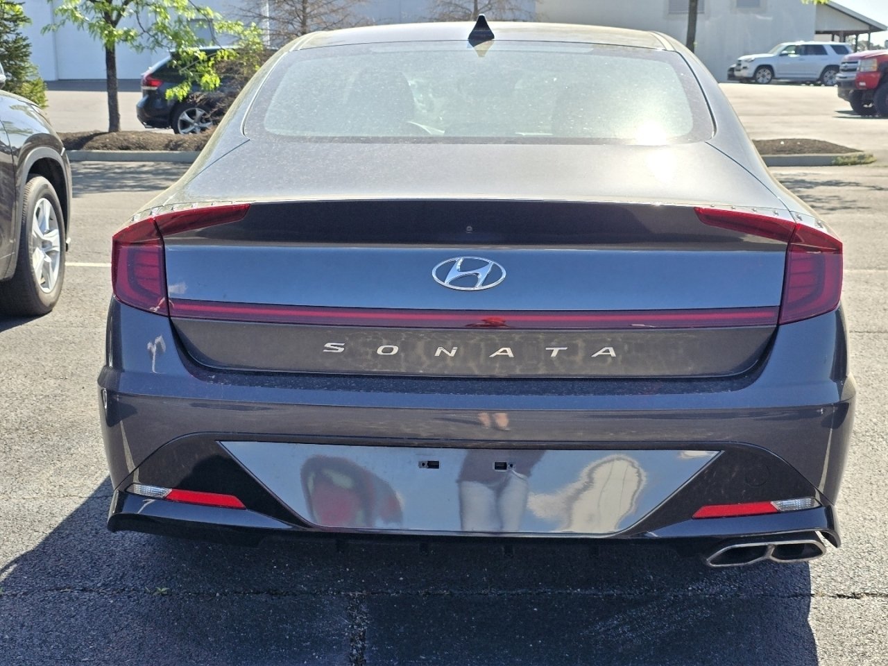 Used 2023 Gray Hyundai SEL image 6