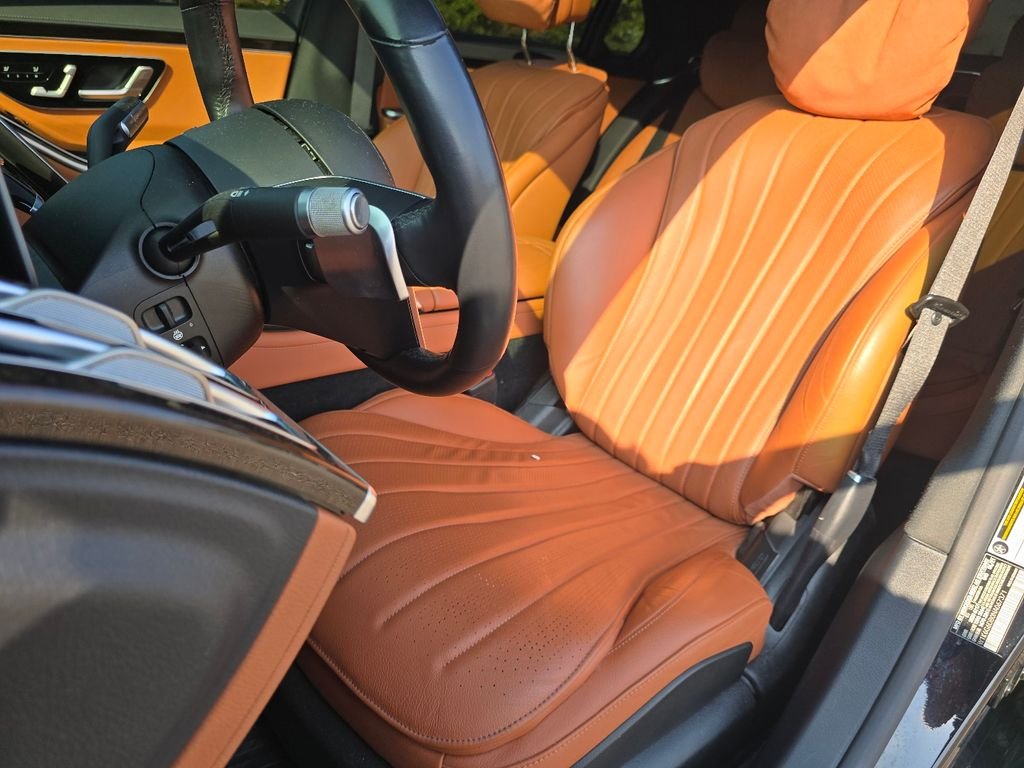 Used 2022 Black Mercedes-Benz S 500 image 22