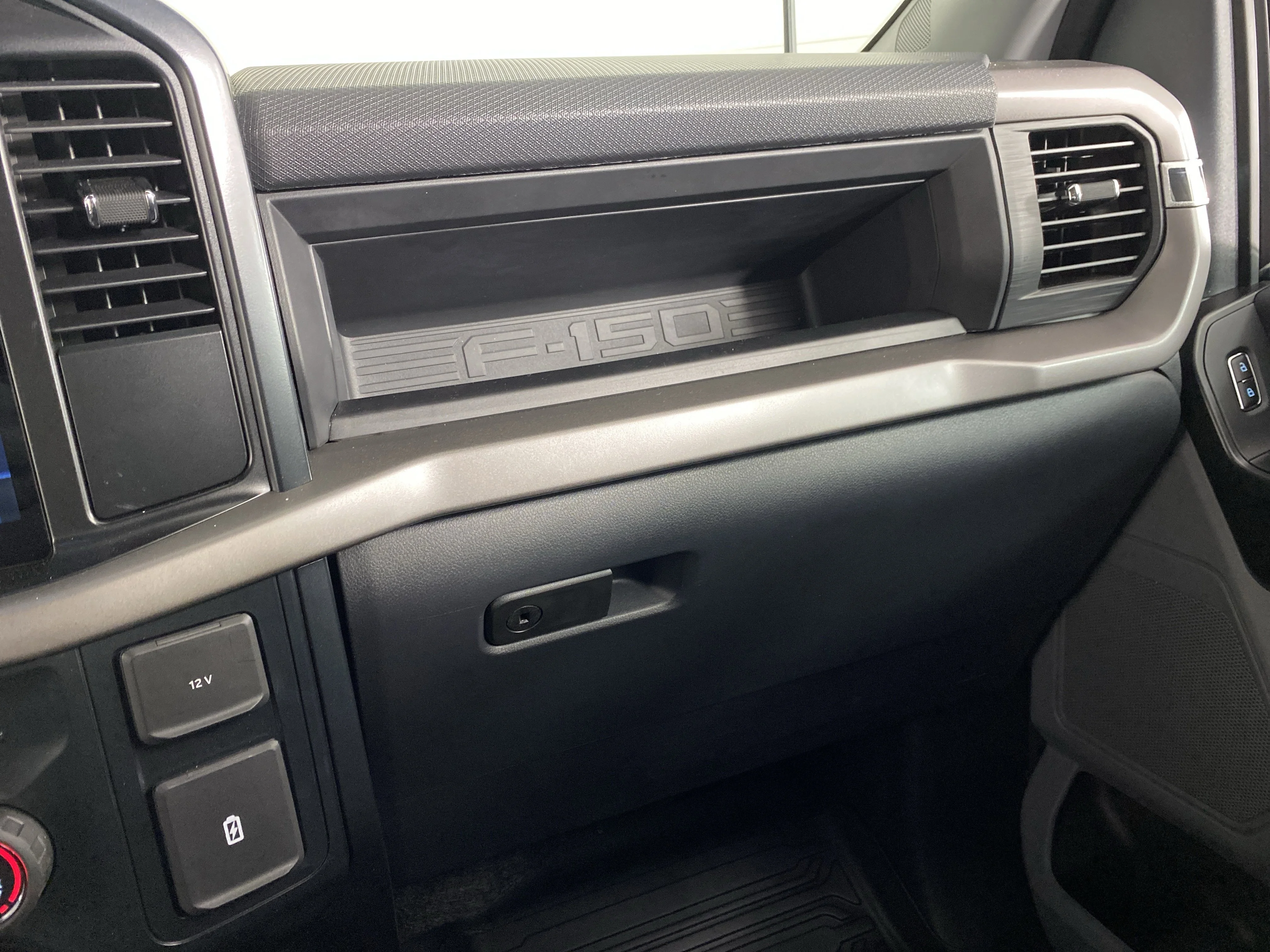 Used 2025 Blue Metallic Ford XL image 29