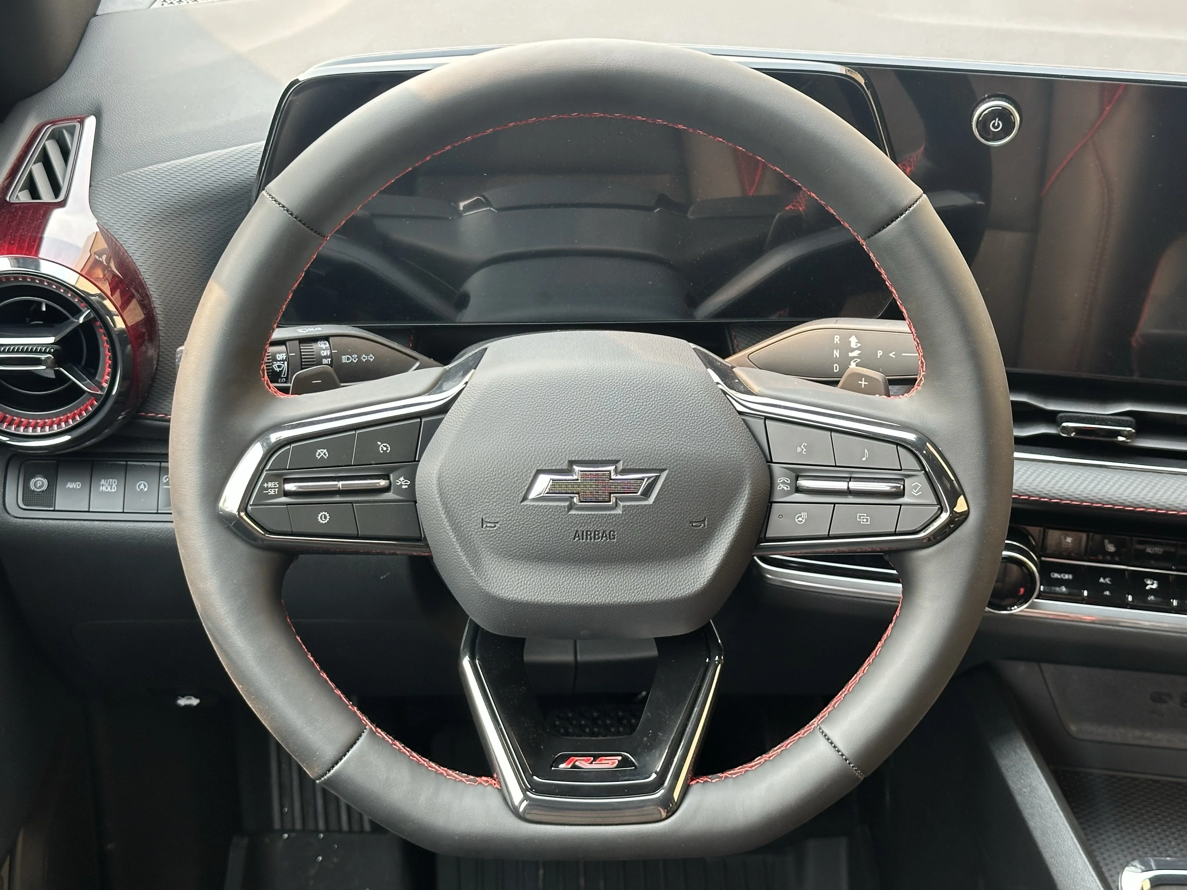 New 2027 Polar White Tricoat Chevrolet AWD RS image 11