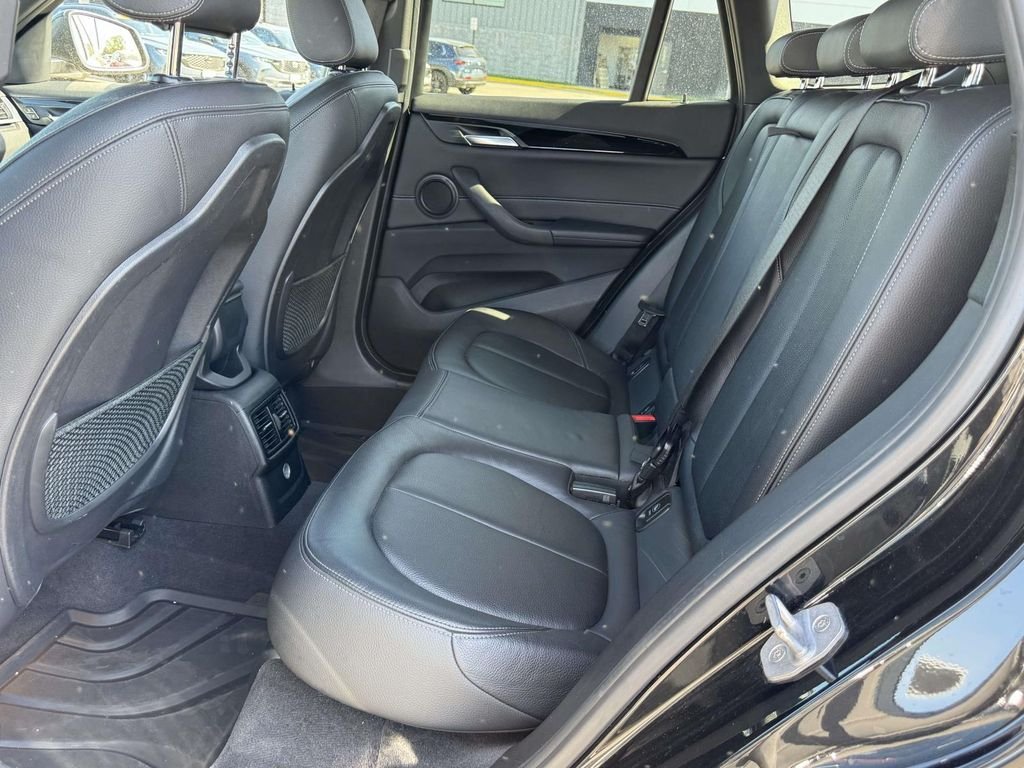Used 2018 Black BMW sDrive28i image 15
