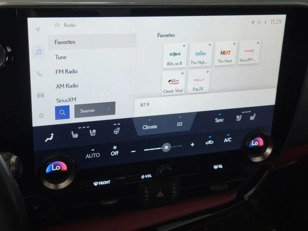 2025 Lexus NX Hybrid 350h - Photo 22