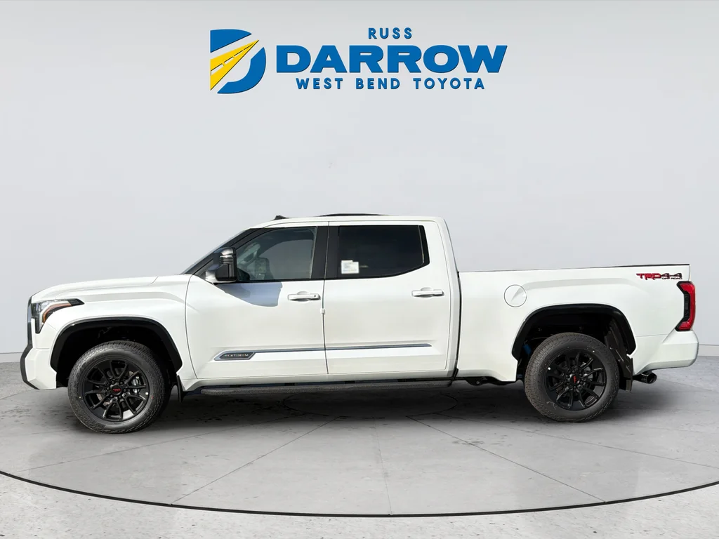 New 2026 Wind Chill Pearl <sup>1</sup> Toyota  Platinum image 2