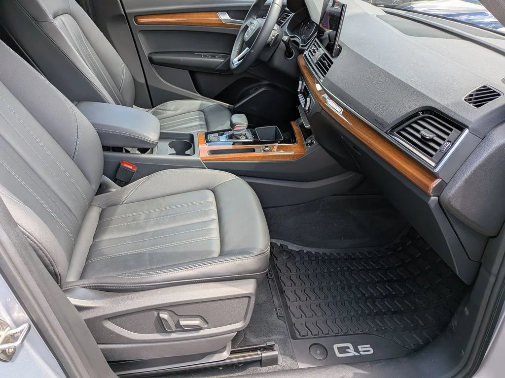 Used 2023 Silver Audi 45 S line Premium image 33