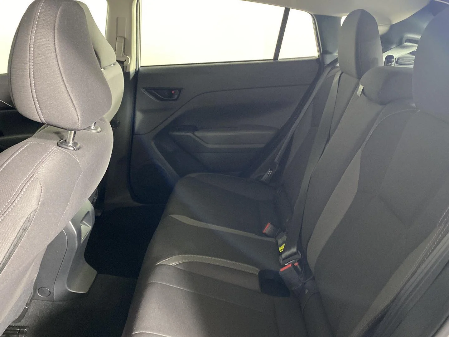 Used 2024 Ice Silver Metallic Subaru Base image 21