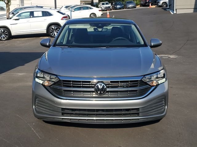 3VW7M7BU1RM048447