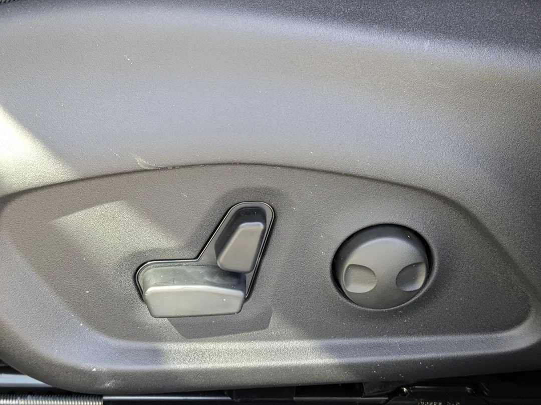 New 2026 Silver Jeep Trailhawk - - 4x4 - Sun Sound & Nav Group - Pano Roof - Alpine Speakers & More! image 15