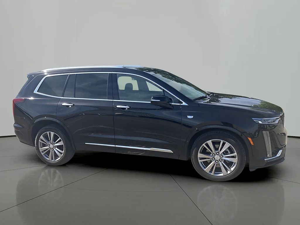 Certified Used 2025 Stellar Black Metallic Cadillac Premium Luxury image 6
