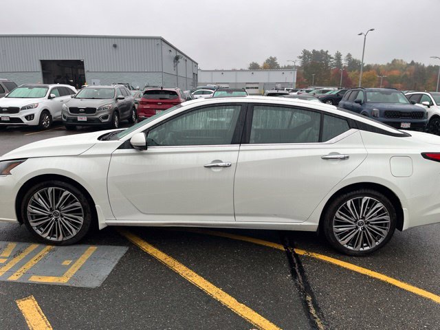 Certified Used 2023 White Nissan SL image 6