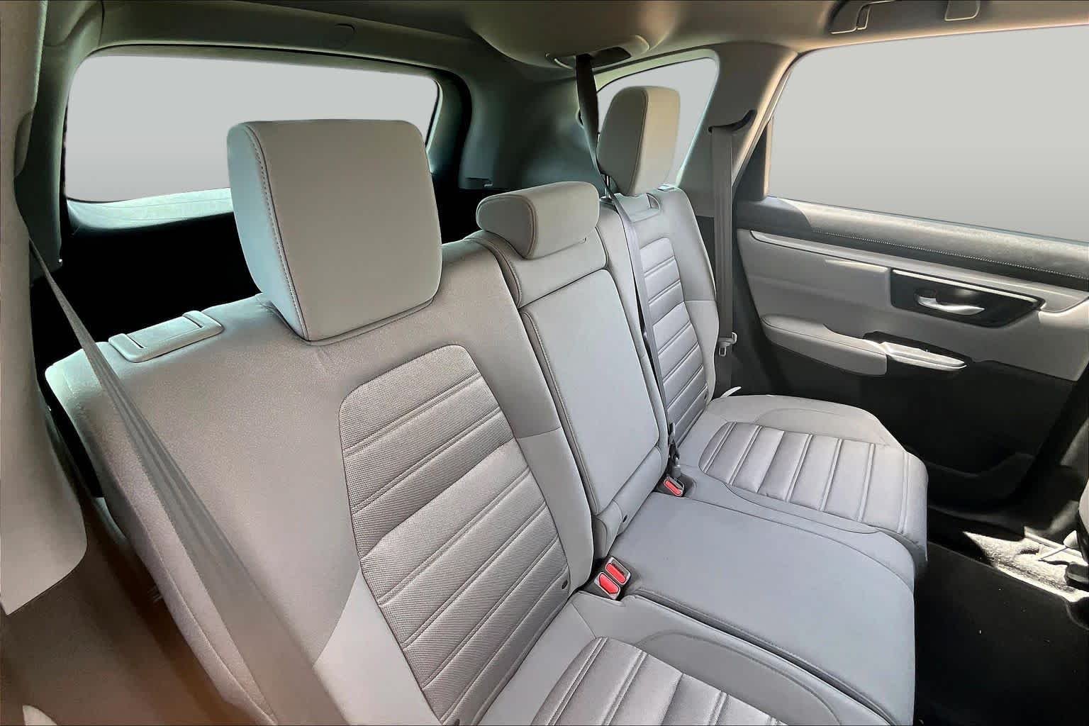 Used 2018 Lunar Silver Metallic Honda LX image 18