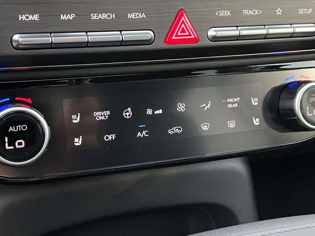 New 2026 Black Hyundai Limited image 19