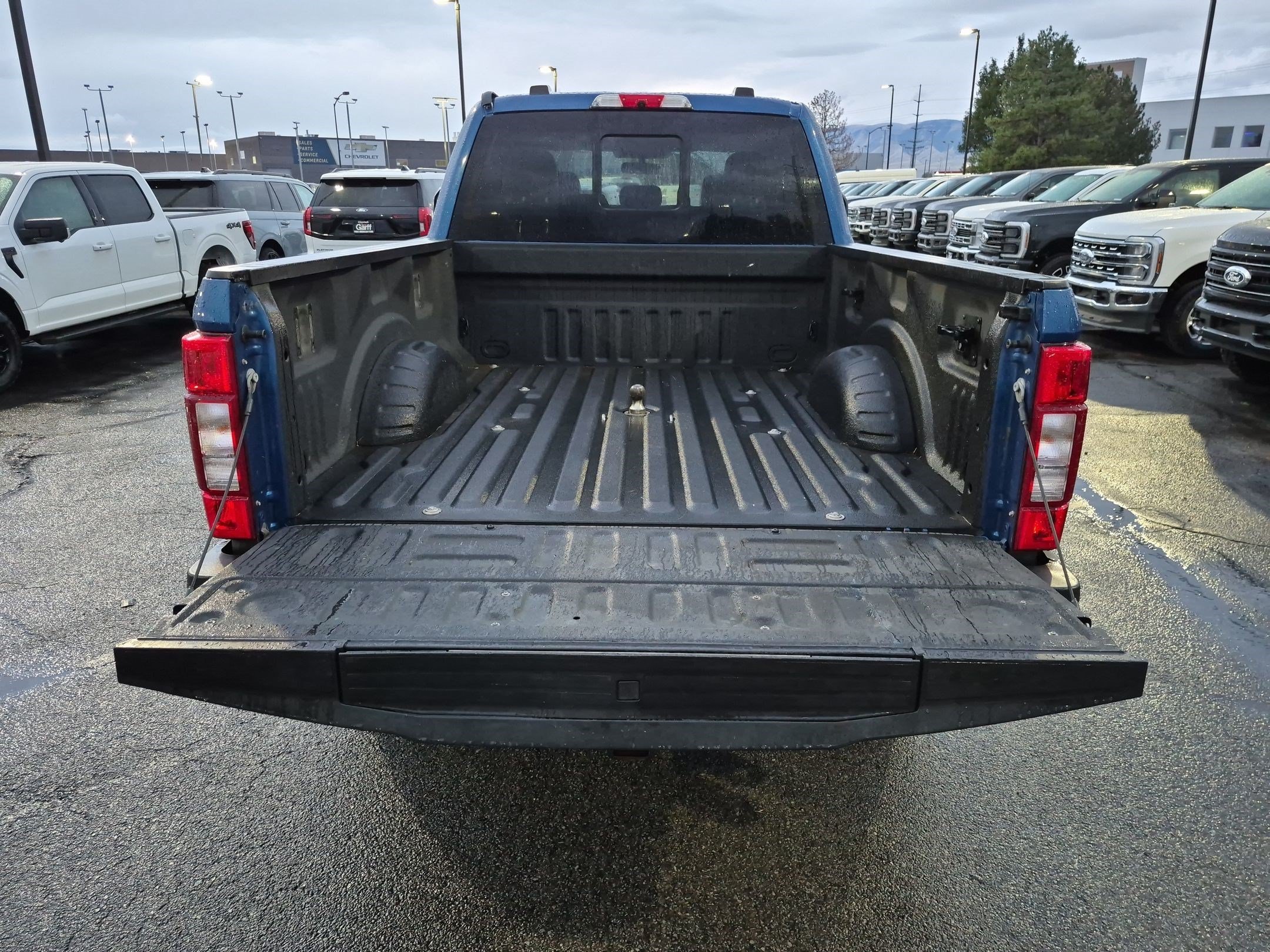Used 2022 Blue Metallic Ford LARIAT image 28