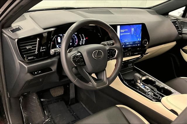 2024 Lexus NX 250 - Photo 16
