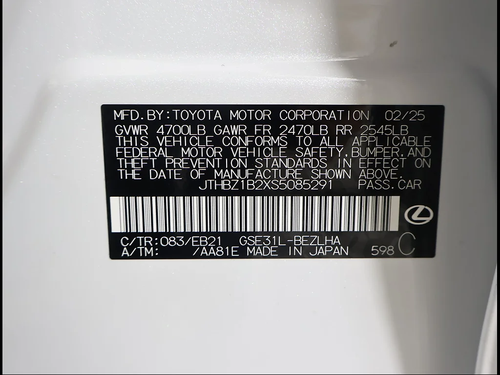 Certified Used 2025 WHITE NOVA GLASS FLAKE Lexus F SPORT Design image 12