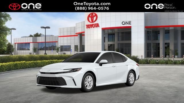 2026 Toyota Camry LE Hybrid's photo