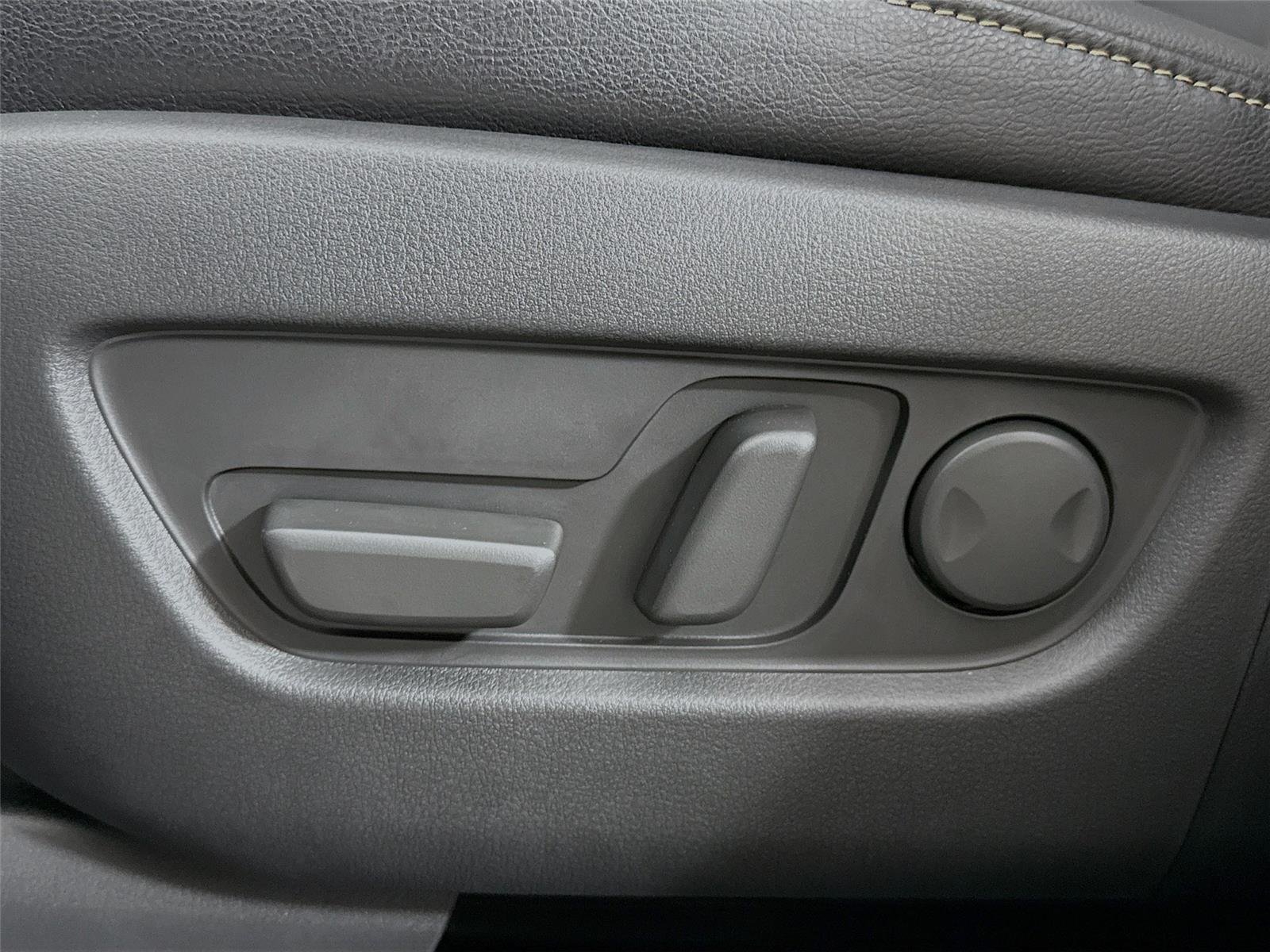 2025 Mazda CX-90 Select Package - Photo 30