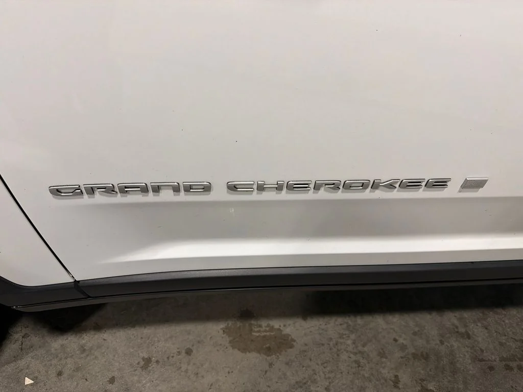Certified Used 2025 Bright White Clearcoat Jeep Laredo X image 12