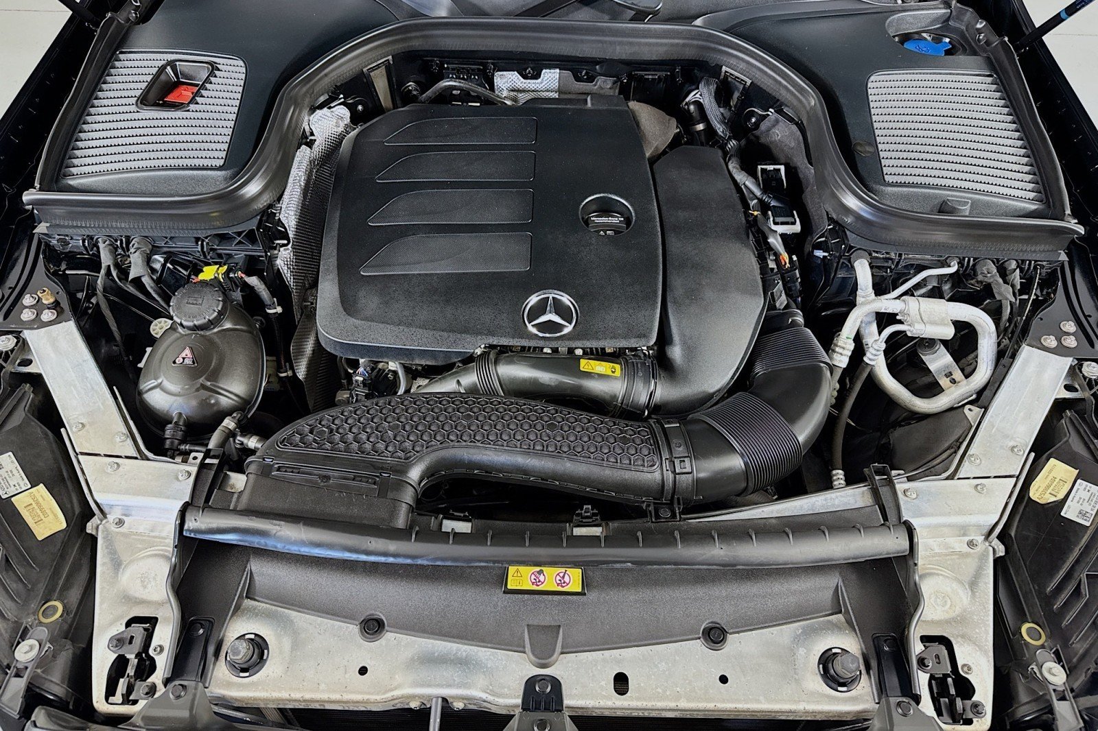 Used 2022 Graphite Grey Metallic Mercedes-Benz 300 image 12