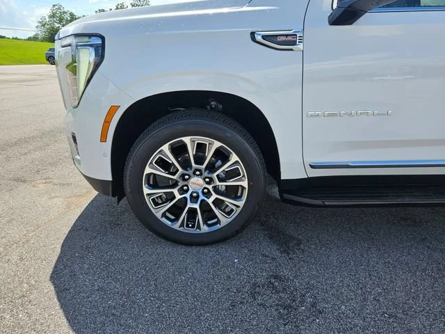New 2026 Summit White GMC Denali image 28