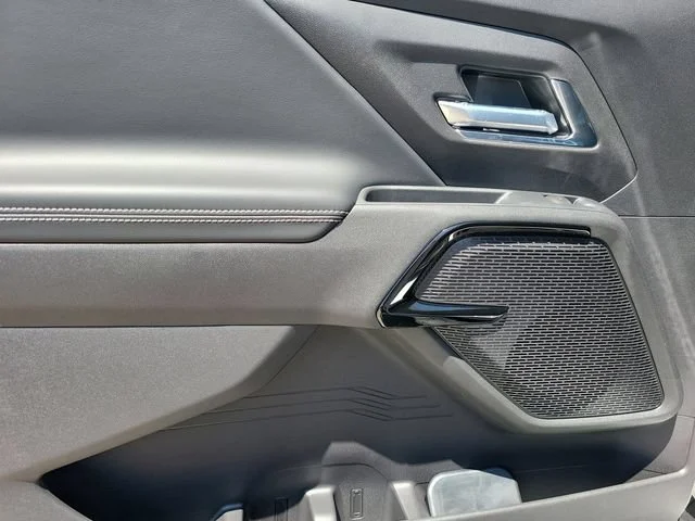 New 2026 Summit White Chevrolet LT - Extended Range image 15