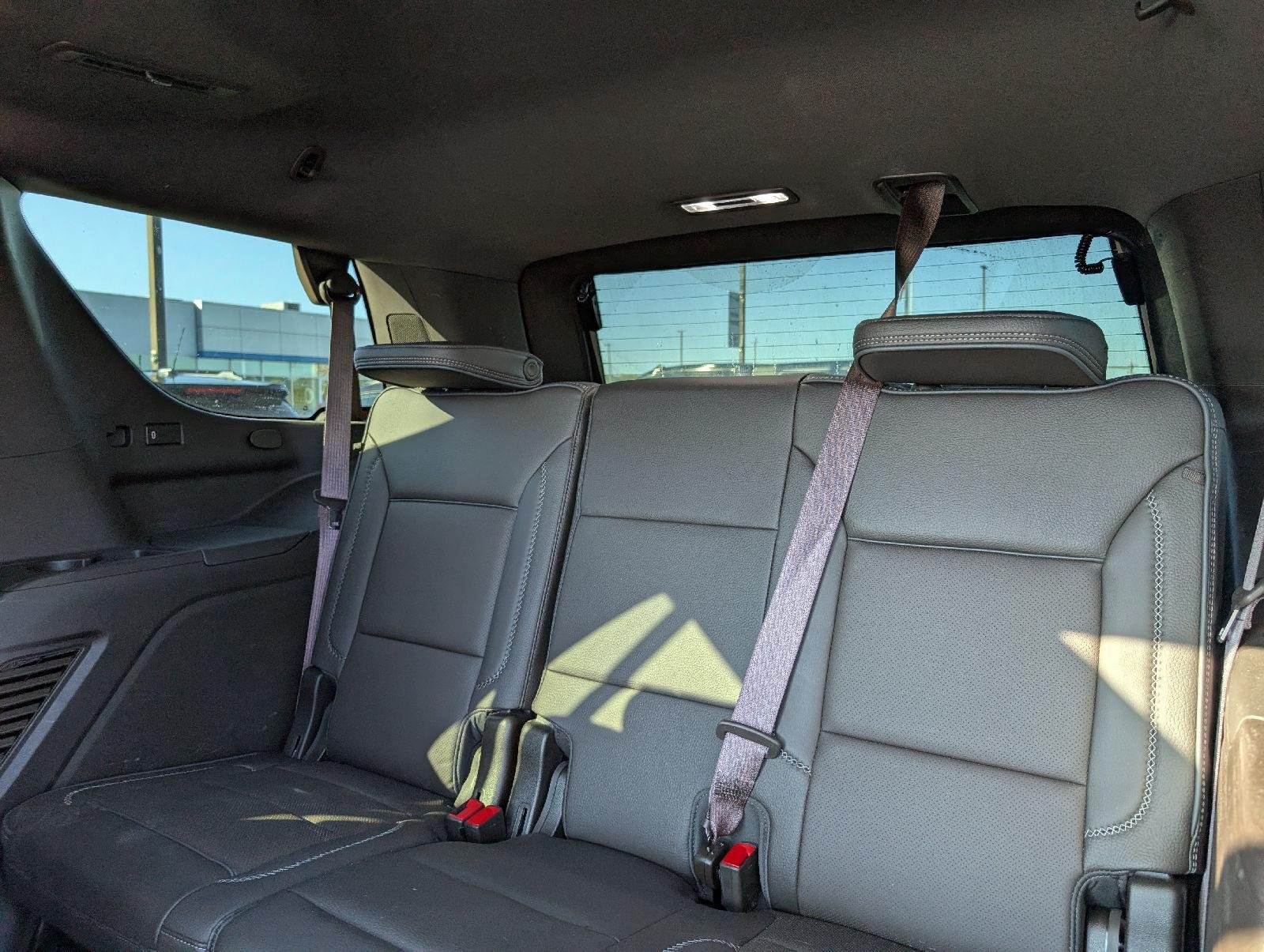 Used 2023 White Frost Tricoat GMC Denali image 12