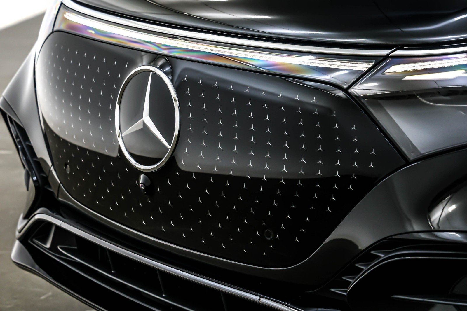 New 2026 Black Mercedes-Benz EQS 550 4MATIC® SUV image 12