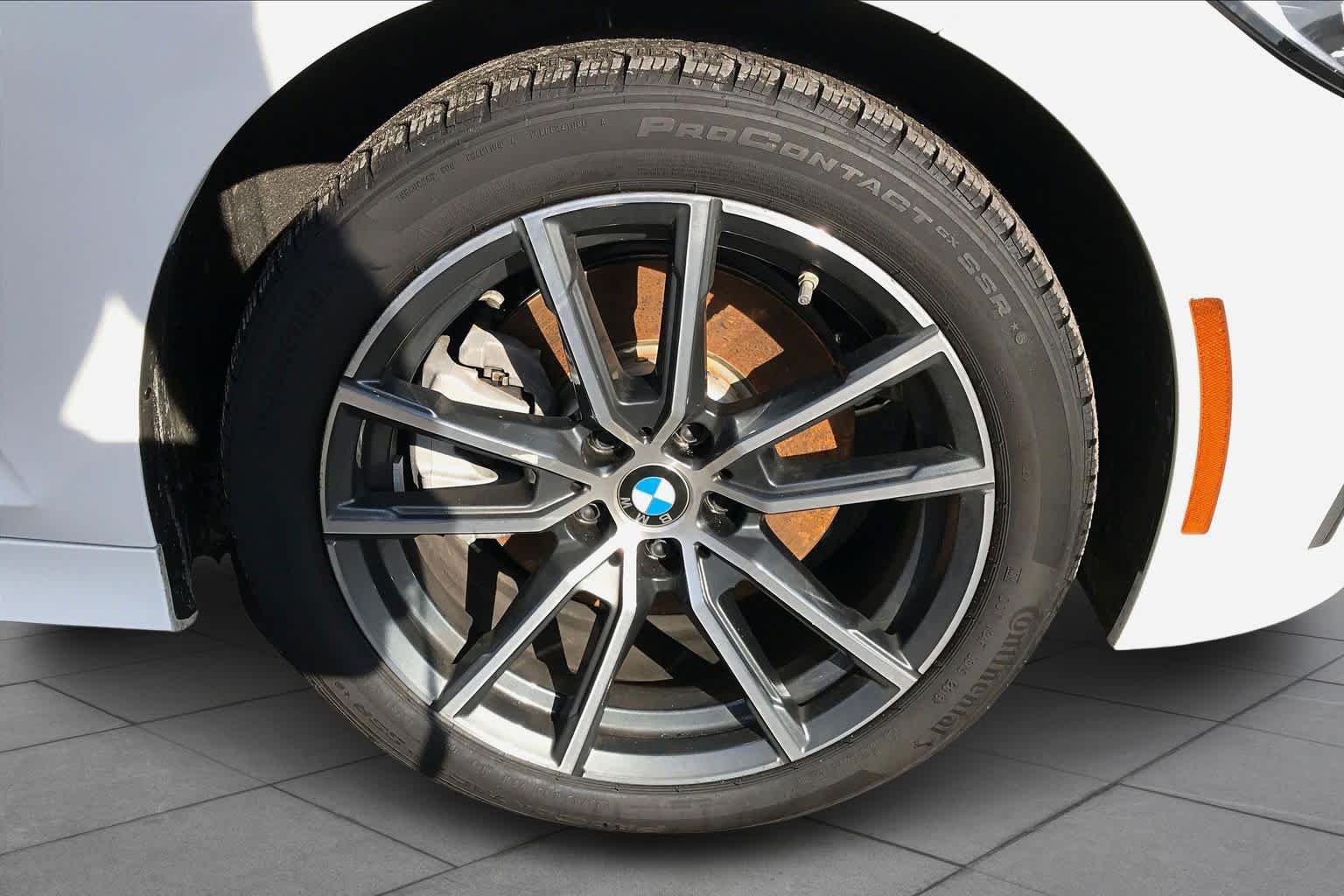 Used 2019 Alpine White BMW 330i xDrive image 7