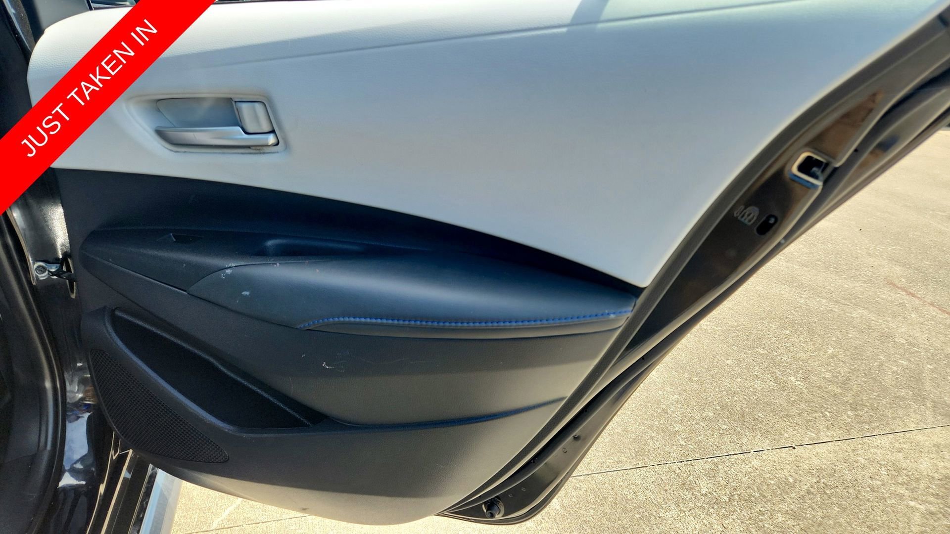 2021 Toyota Corolla SE - Photo 25