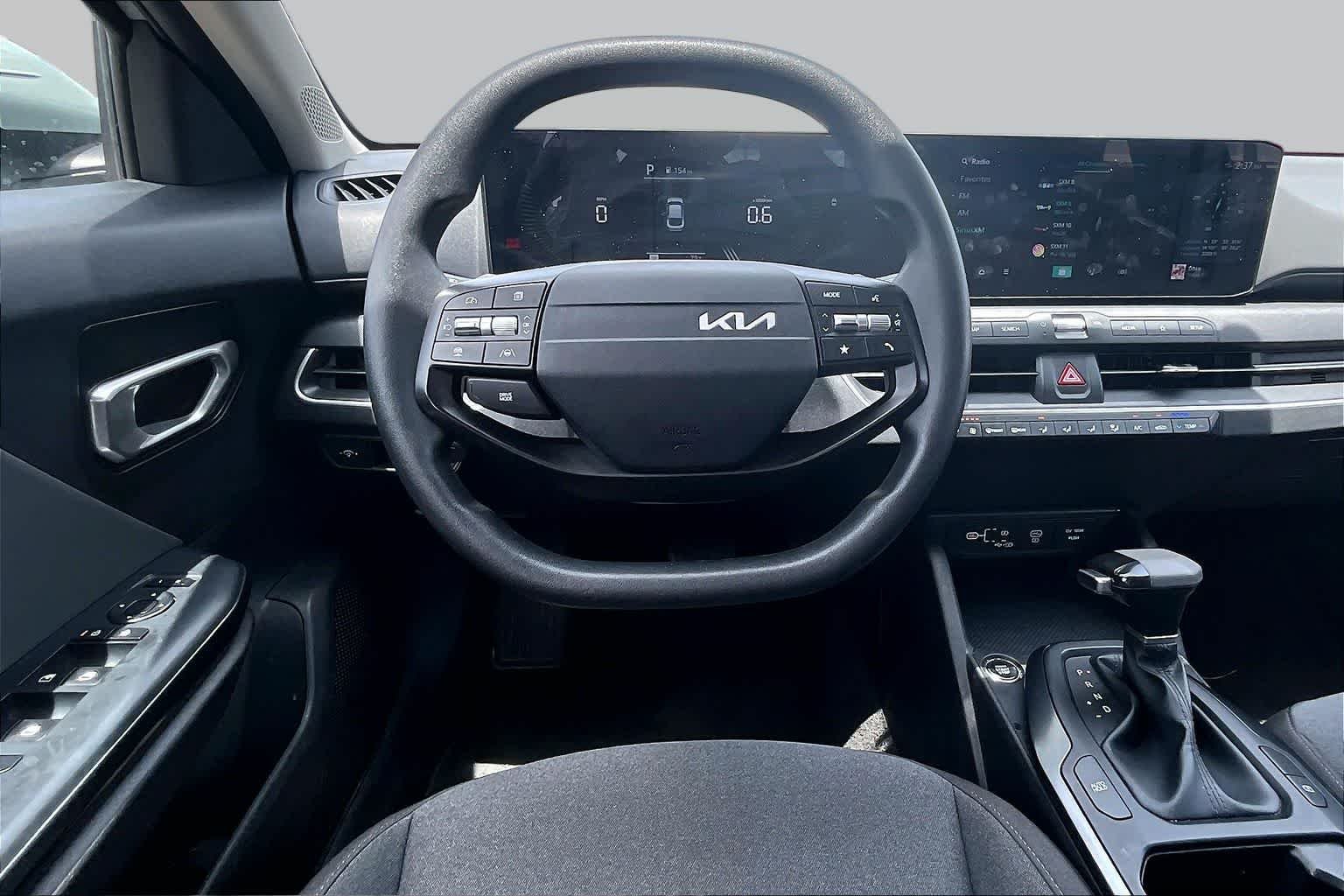 Used 2025 Morning Haze Kia LXS image 6