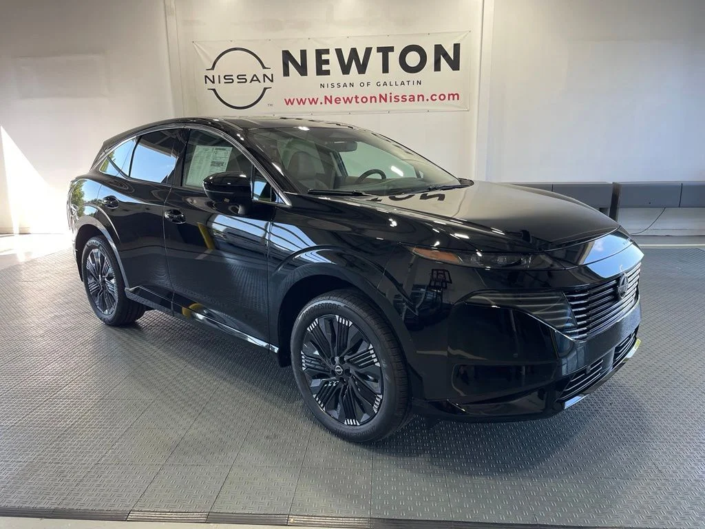New 2026 Super Black Nissan Platinum image 2