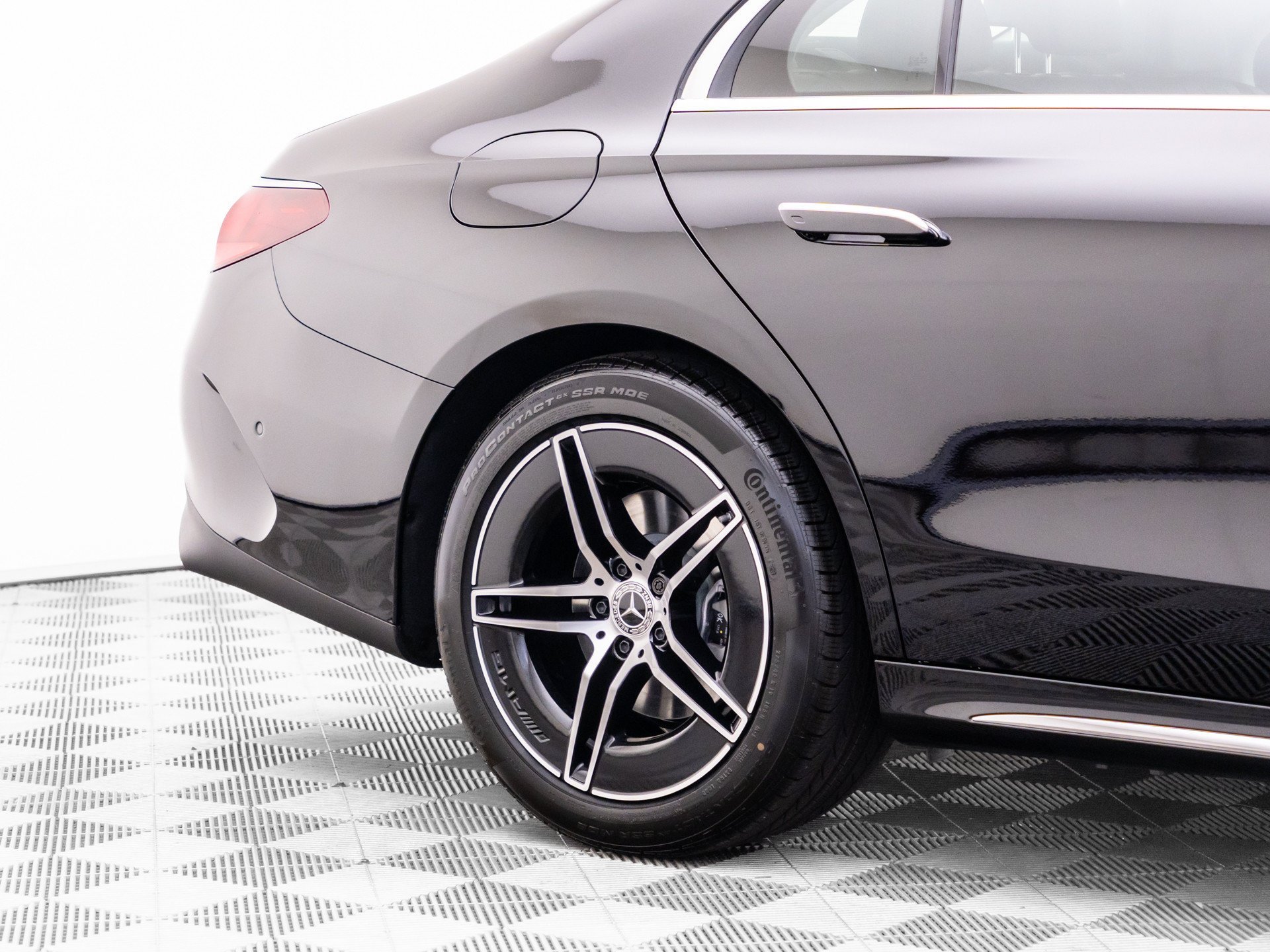 New 2027 Black Mercedes-Benz E 350 image 73