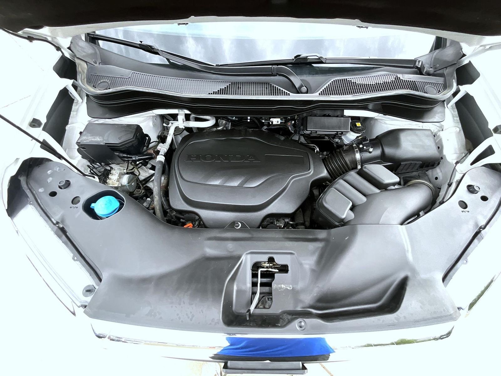 Used 2023 White Honda RTL image 26