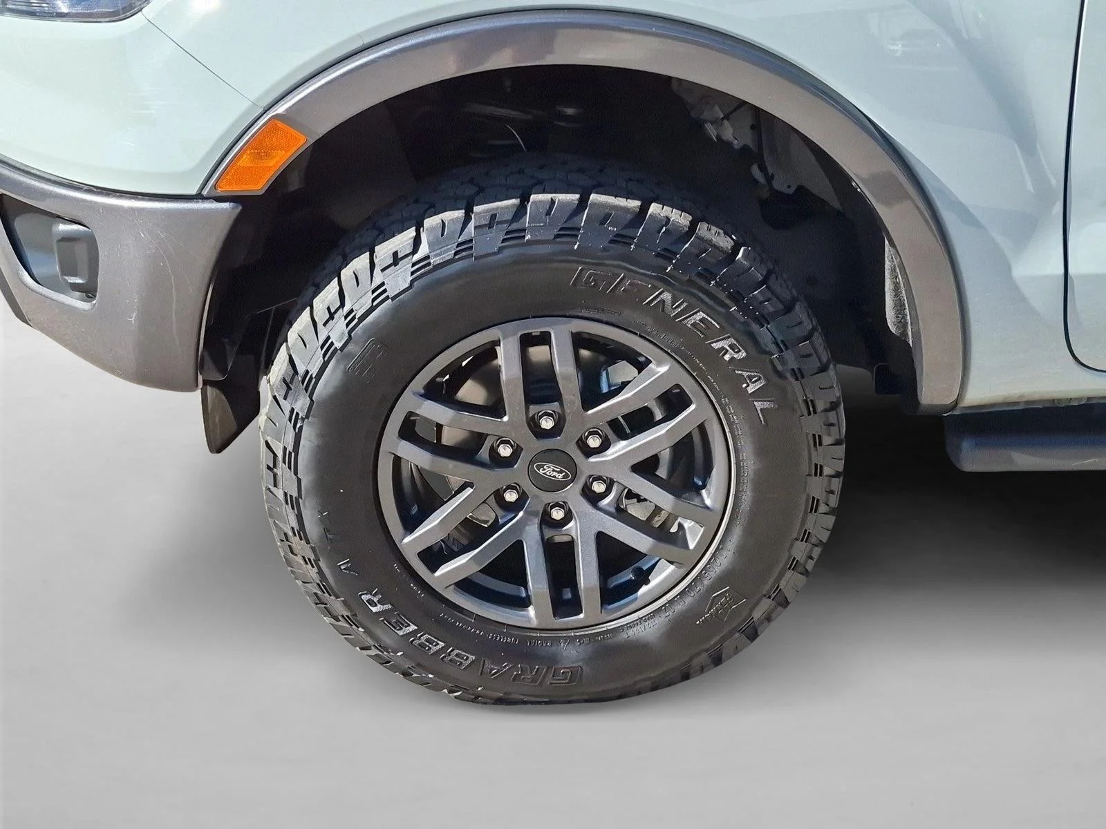 Used 2022 Cactus Gray Ford XLT image 13