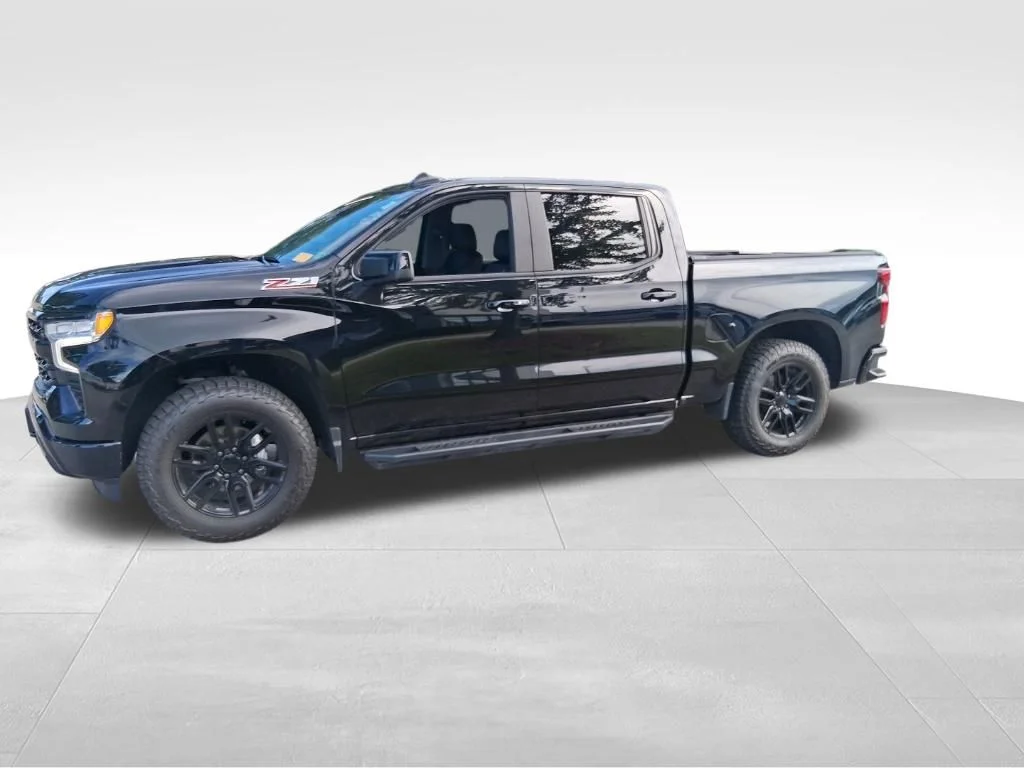 Used 2023 Black Chevrolet RST image 2