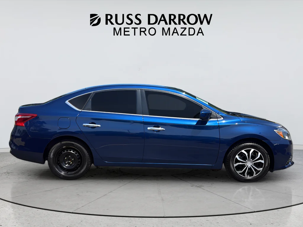 Used 2019 Blue Nissan S image 6