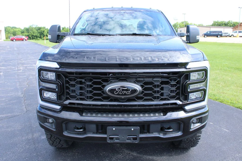 New 2026 Agate Black Metallic Ford F-250® XLT image 2