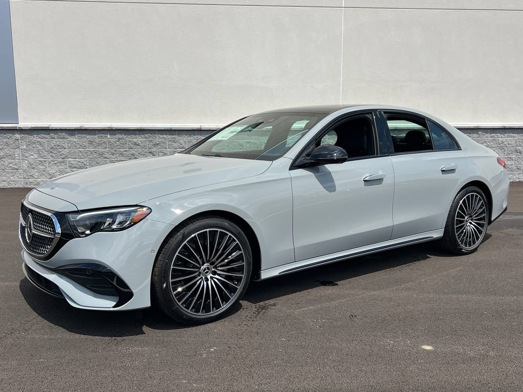 New 2026 MANUFAKTUR Alpine Grey Mercedes-Benz E 350 image 36