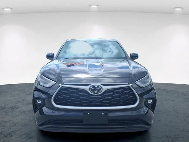 Used 2023 Black Toyota LE image 4