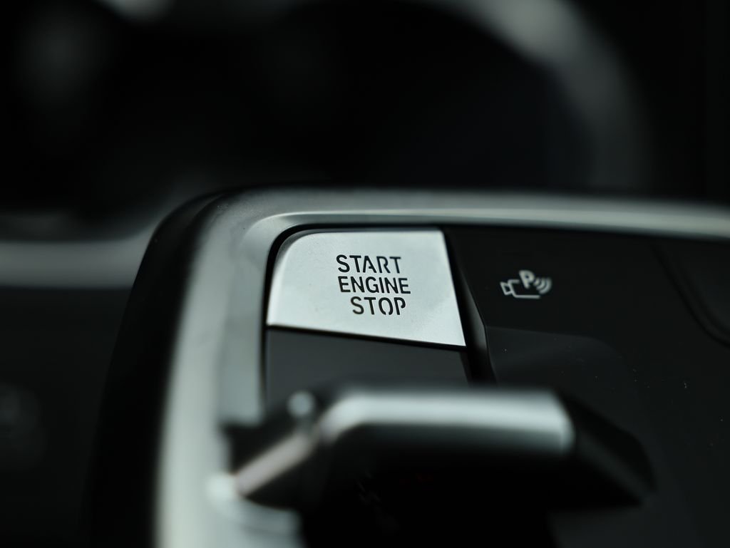 New 2026 Black Sapphire Metallic BMW xDrive28i image 39
