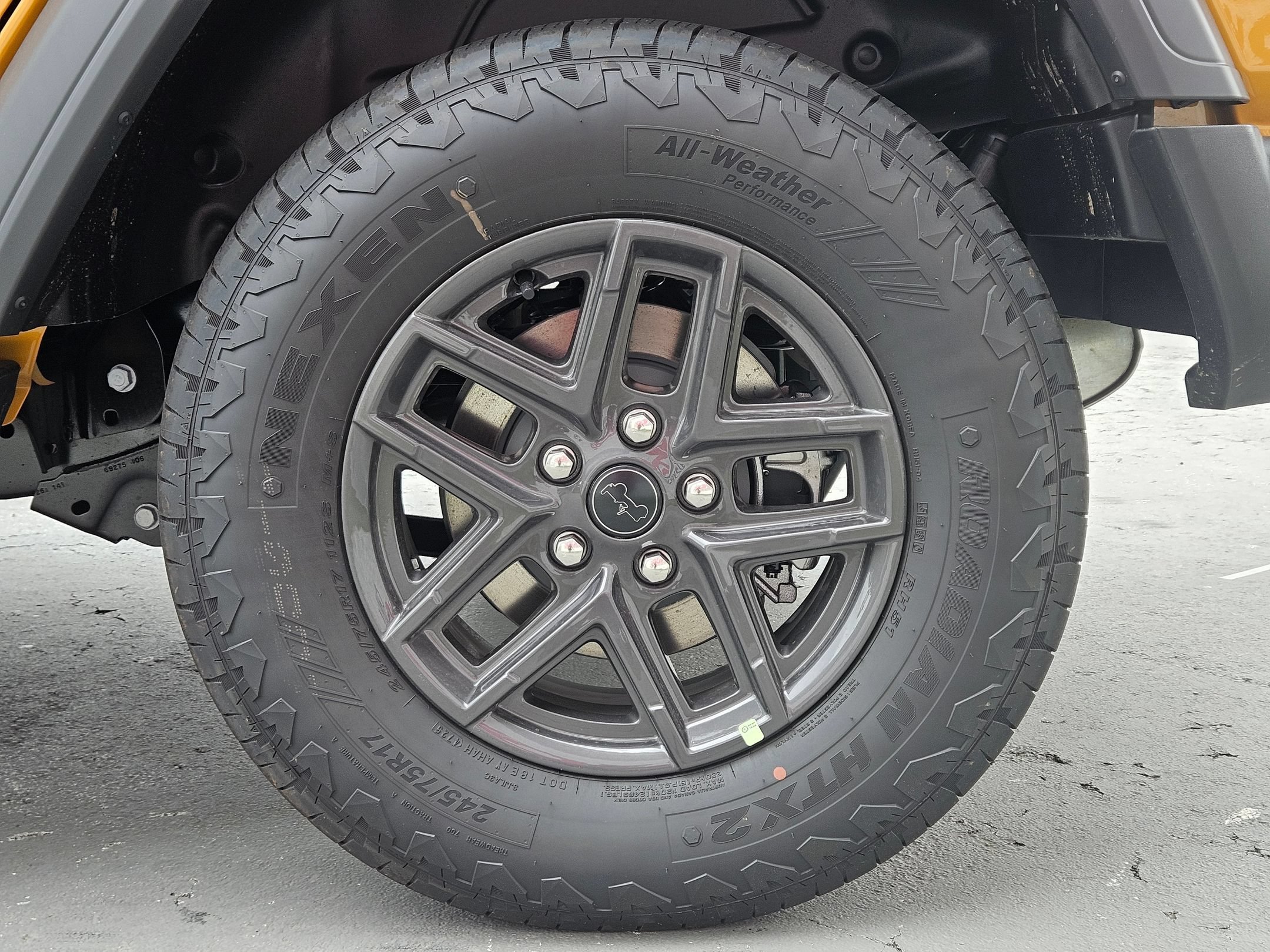 New 2026 Goldilocks Exterior Paint Jeep Sport S image 25