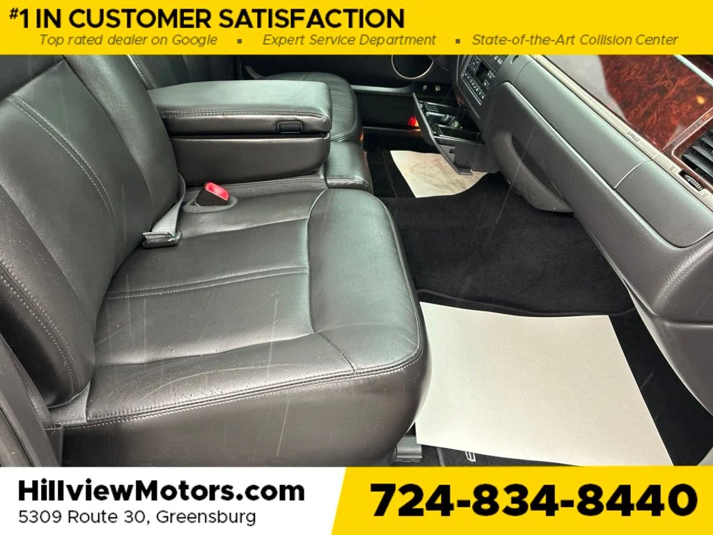 Used 2009 Black Clearcoat Lincoln Signature image 21
