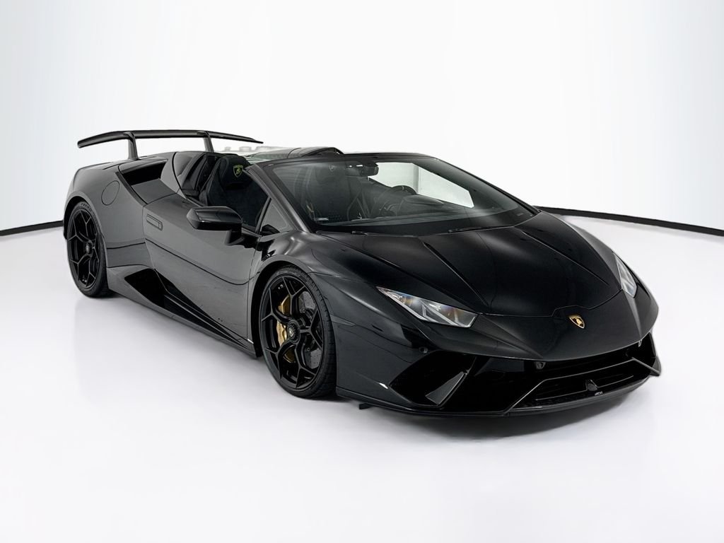 Used 2018 Nero Noctis Lamborghini Performante image 3