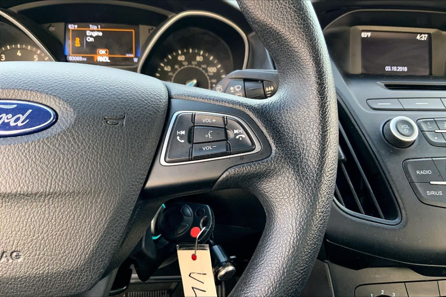 Used 2017 Oxford White Ford SE image 24