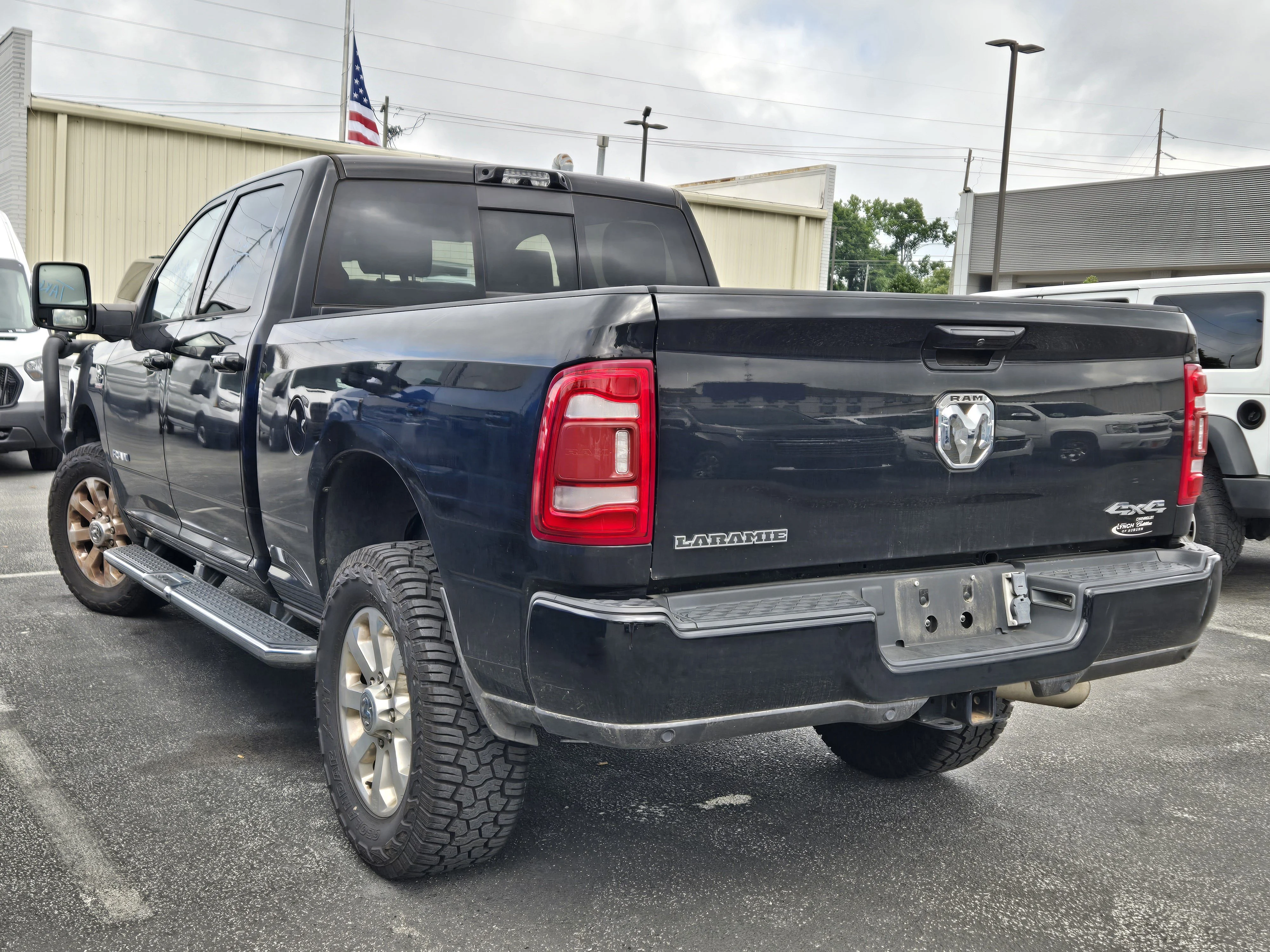 Used 2023 Diamond Black Crystal Pearlcoat Ram Laramie image 5