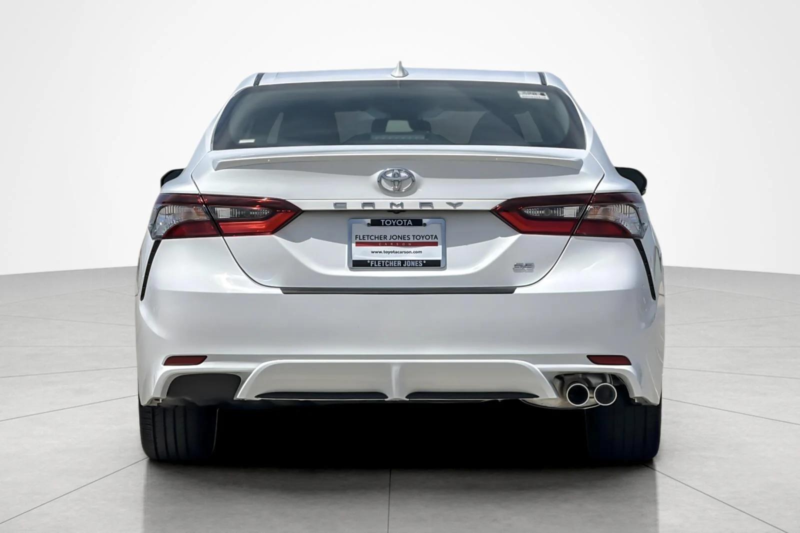 Certified Used 2023 Ice Cap Toyota SE image 4