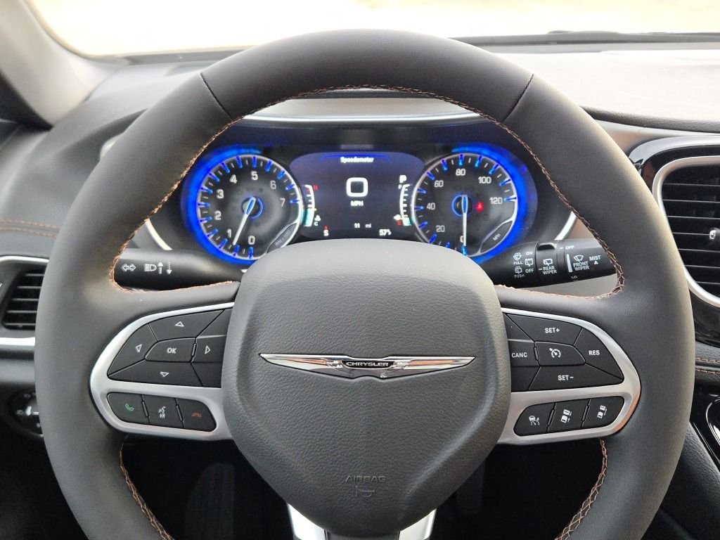 New 2026 Bright White Clear-Coat Exterior Paint Chrysler Pinnacle image 36