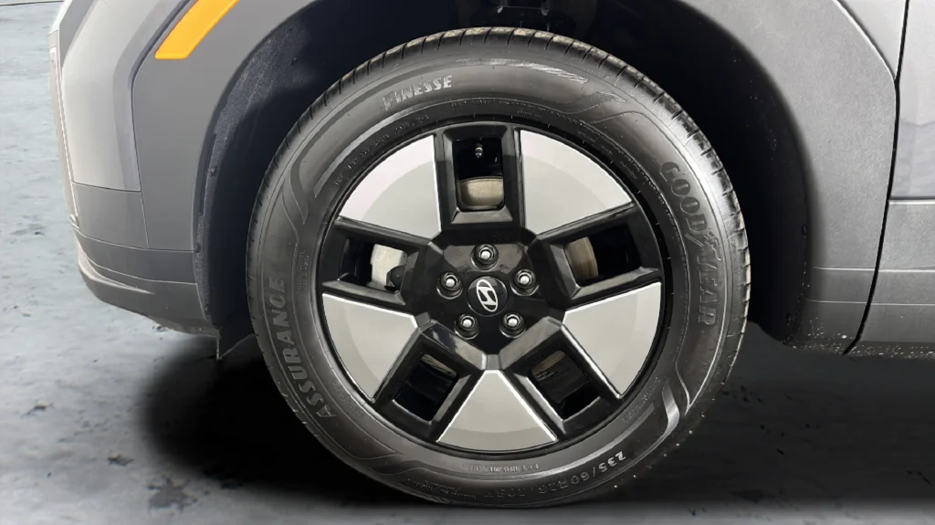 New 2026 Gray Hyundai SEL image 37