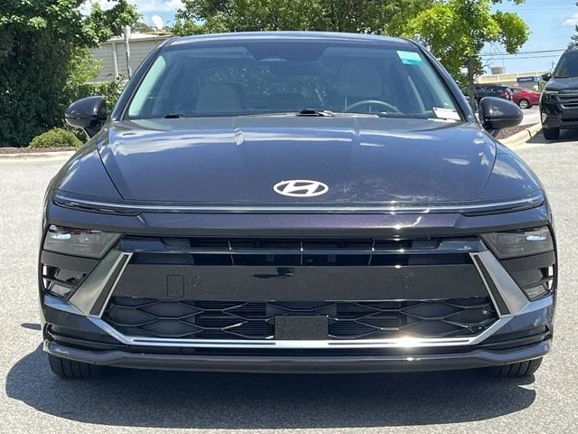 Used 2025 Blue Hyundai SEL image 16