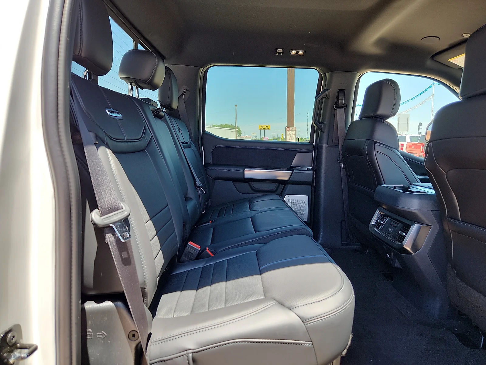 New 2026 Star White Metallic Tri-Coat Ford F-250® Platinum® image 19